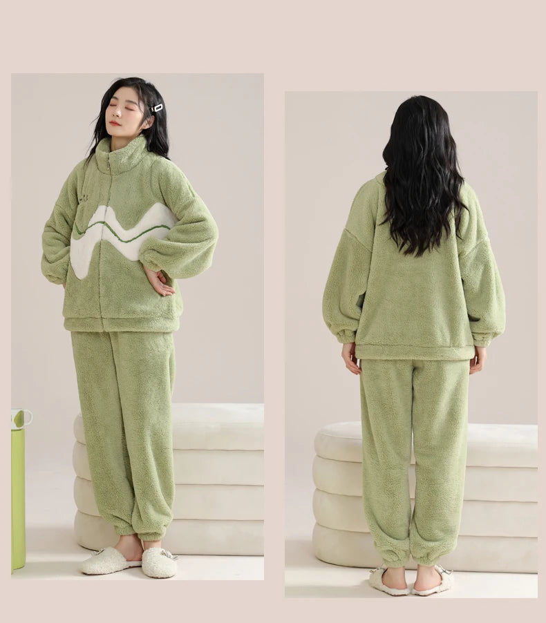 Women’s Winter Flannel Pajama Set – Thick, Soft Coral Fleece with Zipper & Oversized Fit