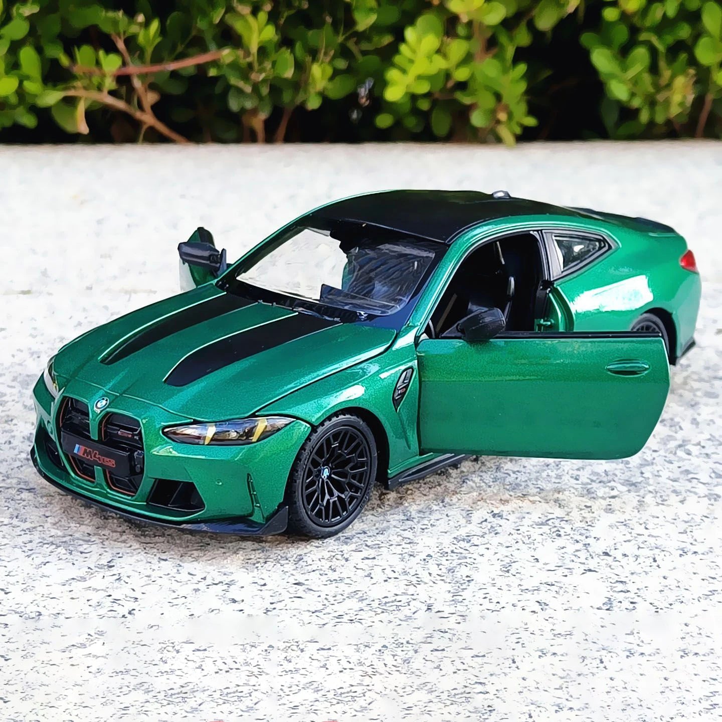 1 24 Scale BMW M4 CS Diecast Model Car