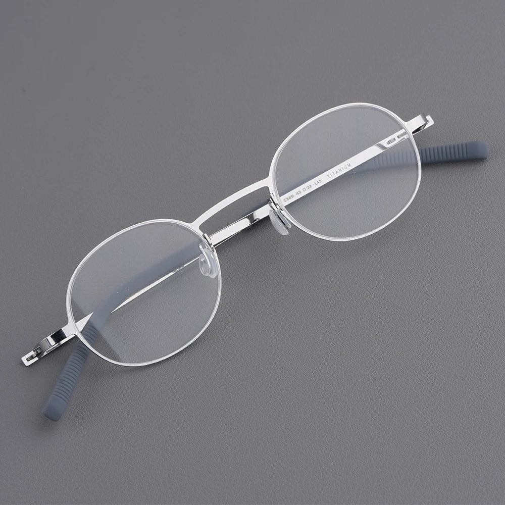 Small Face Round Titanium Screwless Eyeglasses Frame