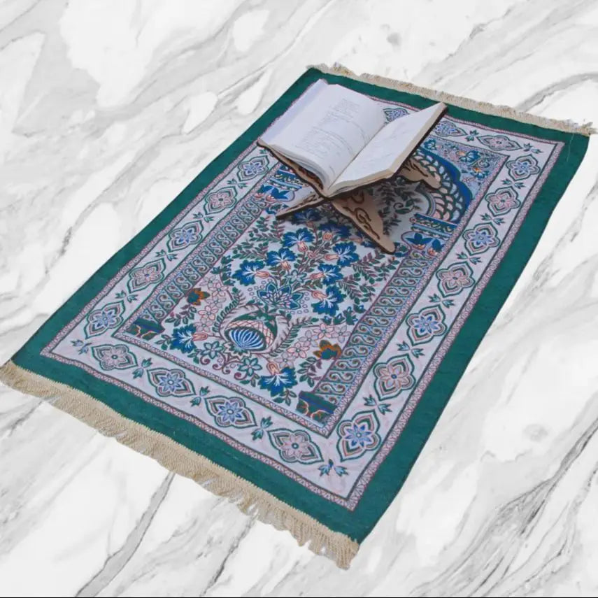 Islamic Prayer Rug Soft Praying Carpet Comfortable Muslim Praying Mat for Men Women Ramadan or Eid Gift