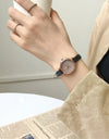 Vintage Luxury Literary Ladies Quartz Watch Brown Brown Thin Small Leather Strap Ladies Elegant Bracelet Watch