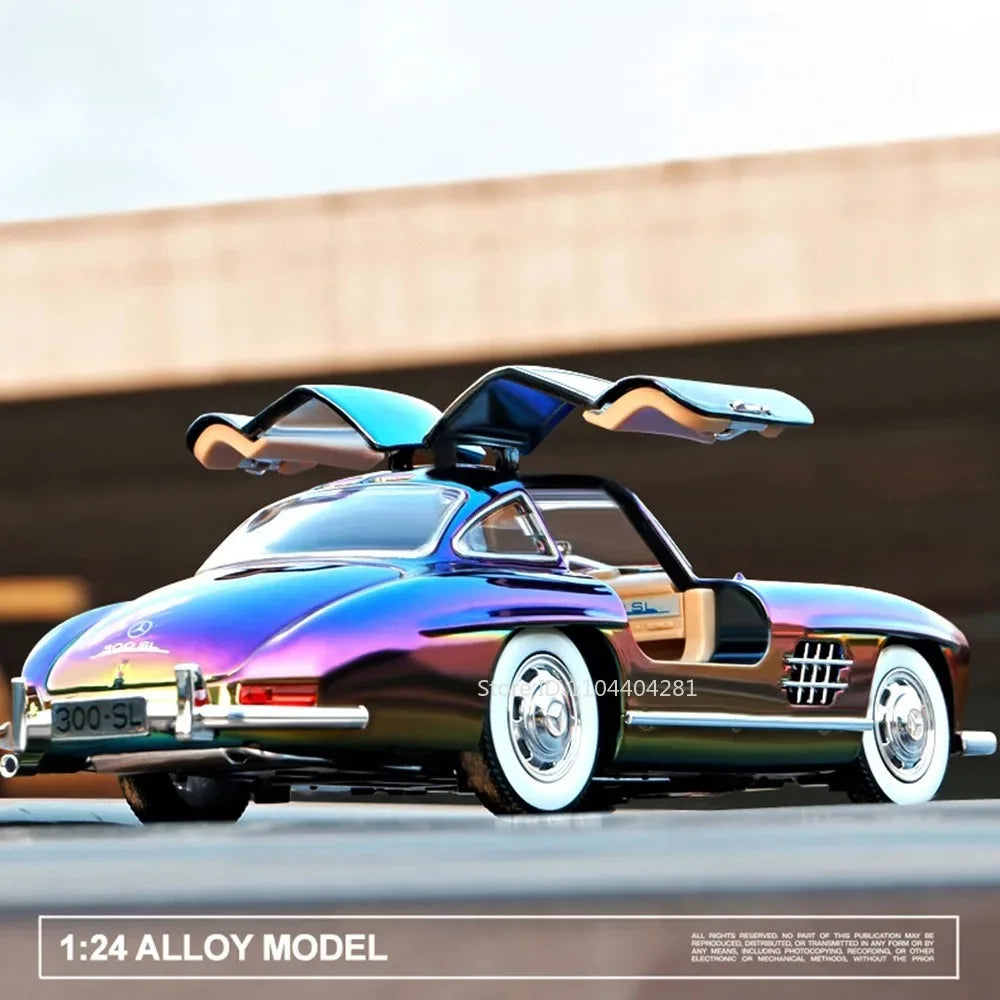 1:24 Phantom 300SL Alloy Diecast Vintage Car Miniature Model Toys Sound Light Pull Back Doors Opened Ornament s Festival Gift