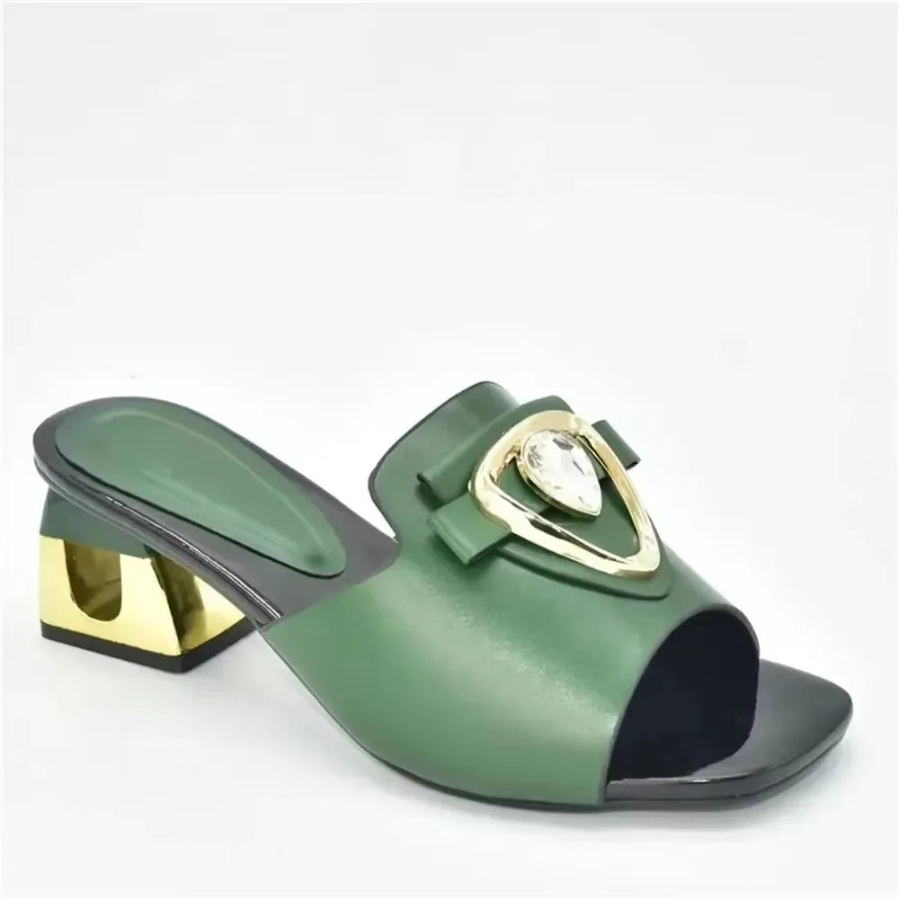 African Shoe Decorated with Rhinestone Luxury 2025 Rhinestone Wedding Party Shoes Nigerian Women Sandals High Quality