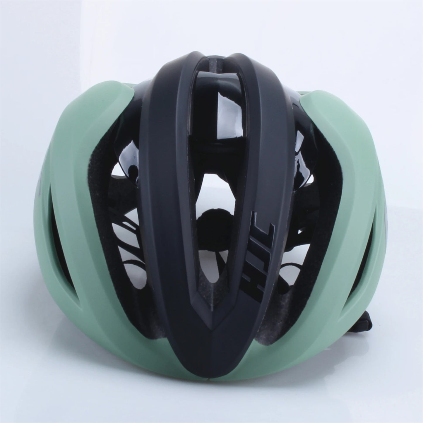 Ultra Light Cycling Helmet Matte Finish Road And Mountain Bike Safety Helmet
