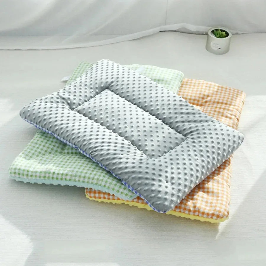Breathable Cat House Bed Mat for Cats and Small Dogs