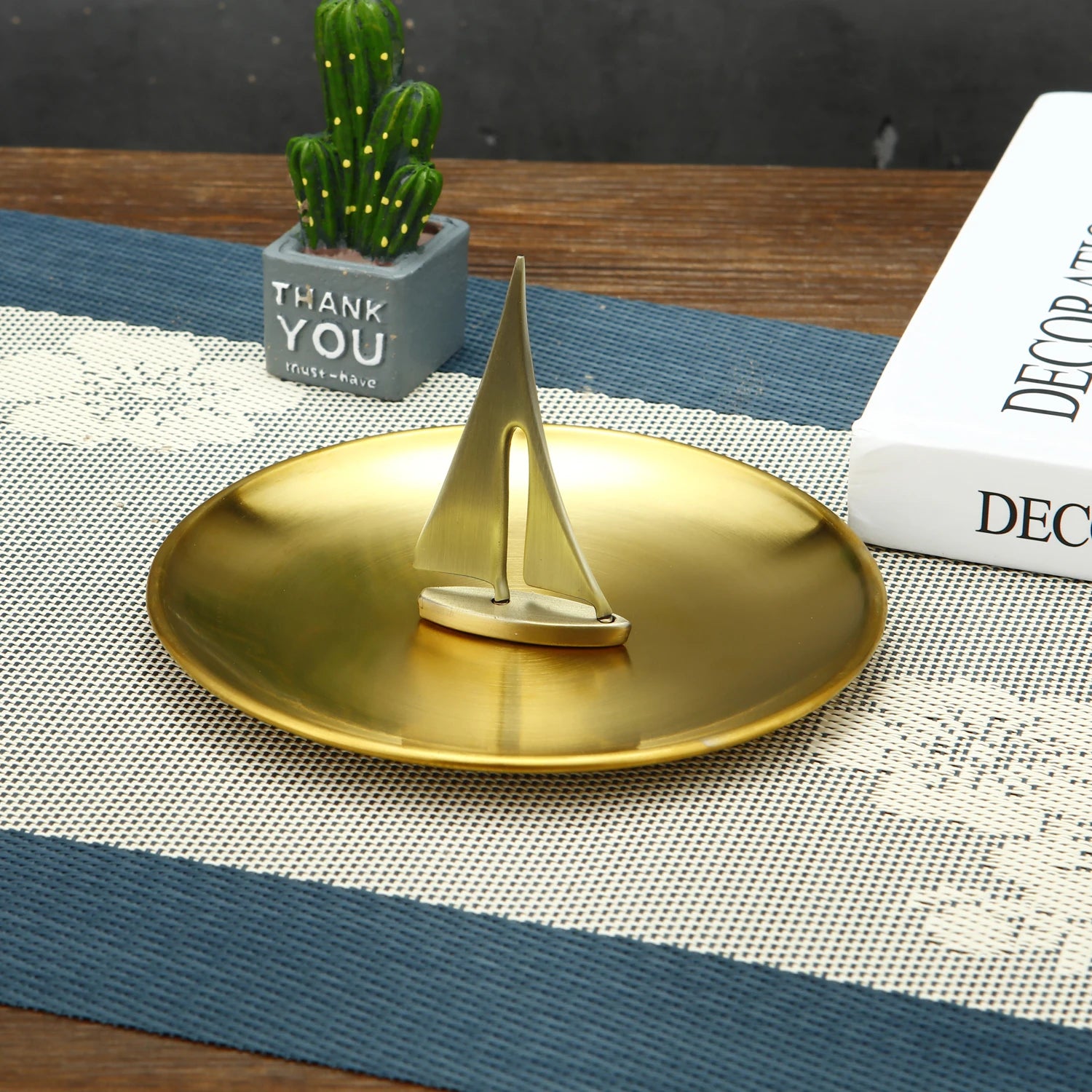 Creative Metal Incense Burner Mini Sailboat Incense Holder Incense Plate Ash Catcher Buddhism Supplies Home Decor