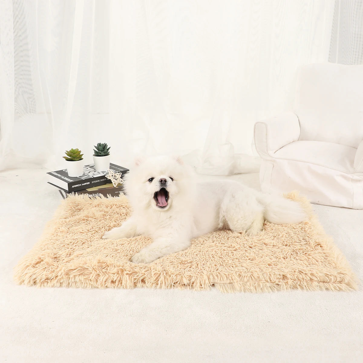 Washable Plush Pet Blanket Bed Mat for Dogs and Cats