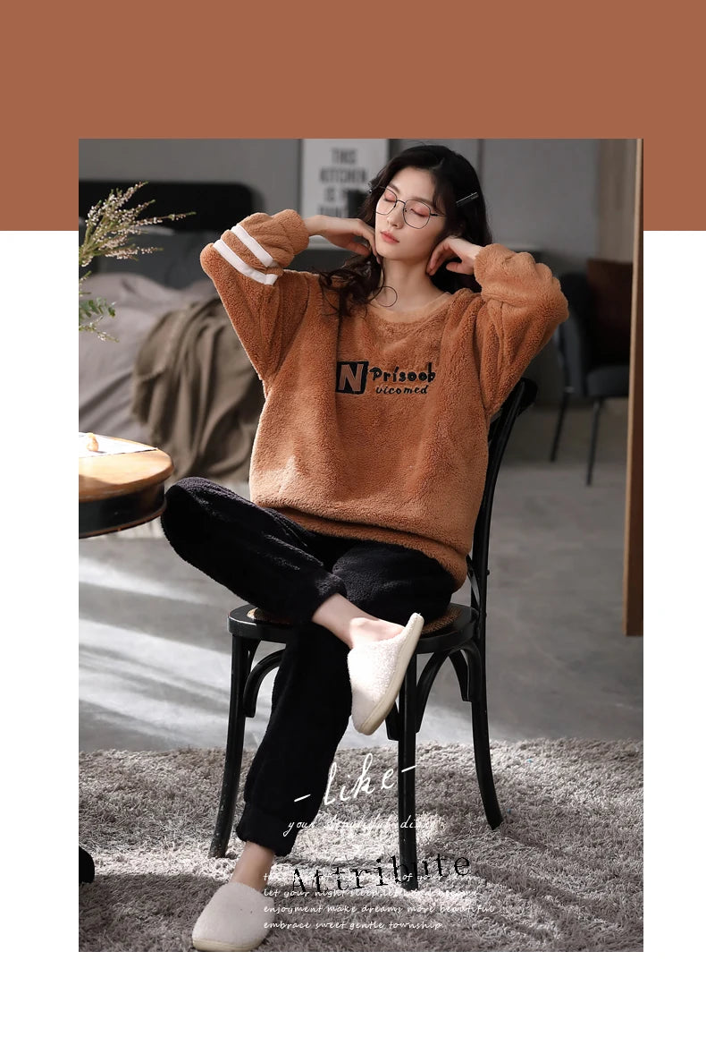 Women’s Winter Flannel Pajama Set – Warm, Thick Coral Fleece 2-Piece Loungewear