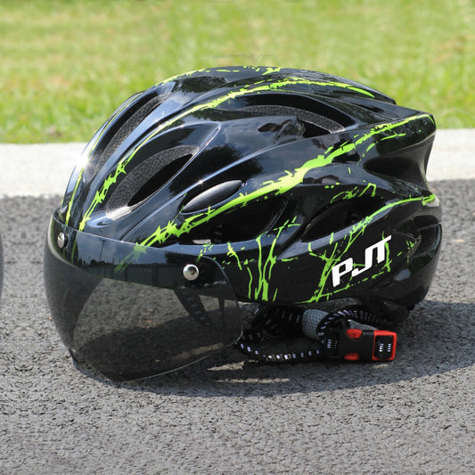 Ultra Lightweight Cycling Helmet With 18 Ventilation Openings