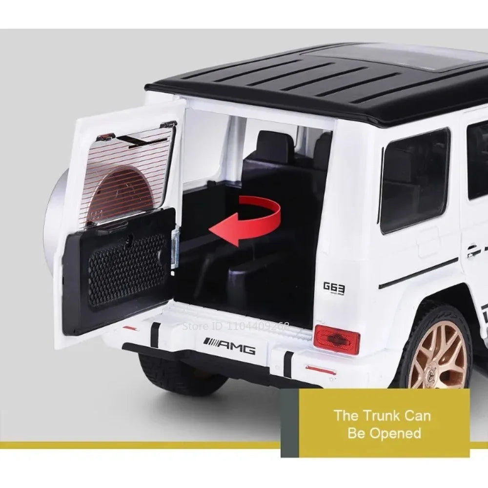 Large Size 1:18 G63 500K Sports Car Model Toy Music Light Doors Opened Alloy Vehicle Models Decorative Ornament Collection