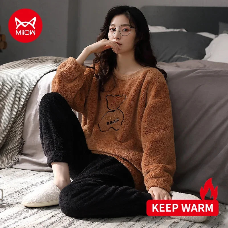 Women’s Winter Flannel Pajama Set – Warm, Thick Coral Fleece 2-Piece Loungewear