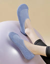Ultra quiet and lightweight indoor sports shoes with anti slip and shock-absorbing soft soles