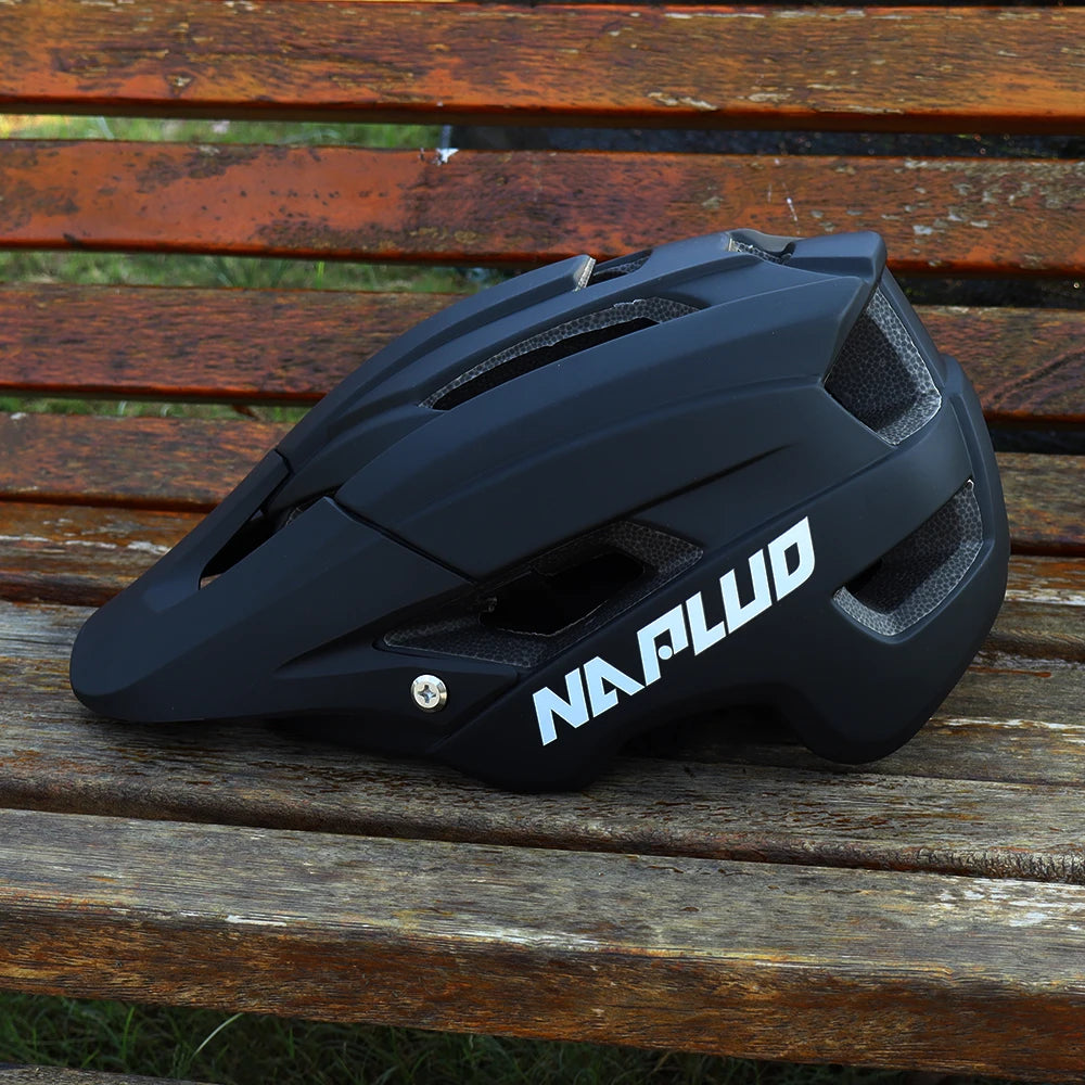 Lightweight Downhill Mountain Bike Helmet For Trail And Cross Country Riding