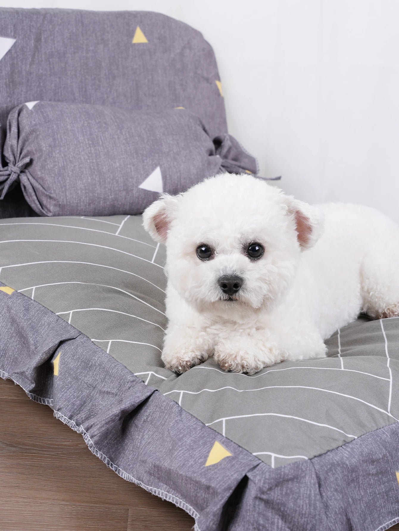 Striped Plush Pet Bed Sofa Cushion for Dogs and Cats
