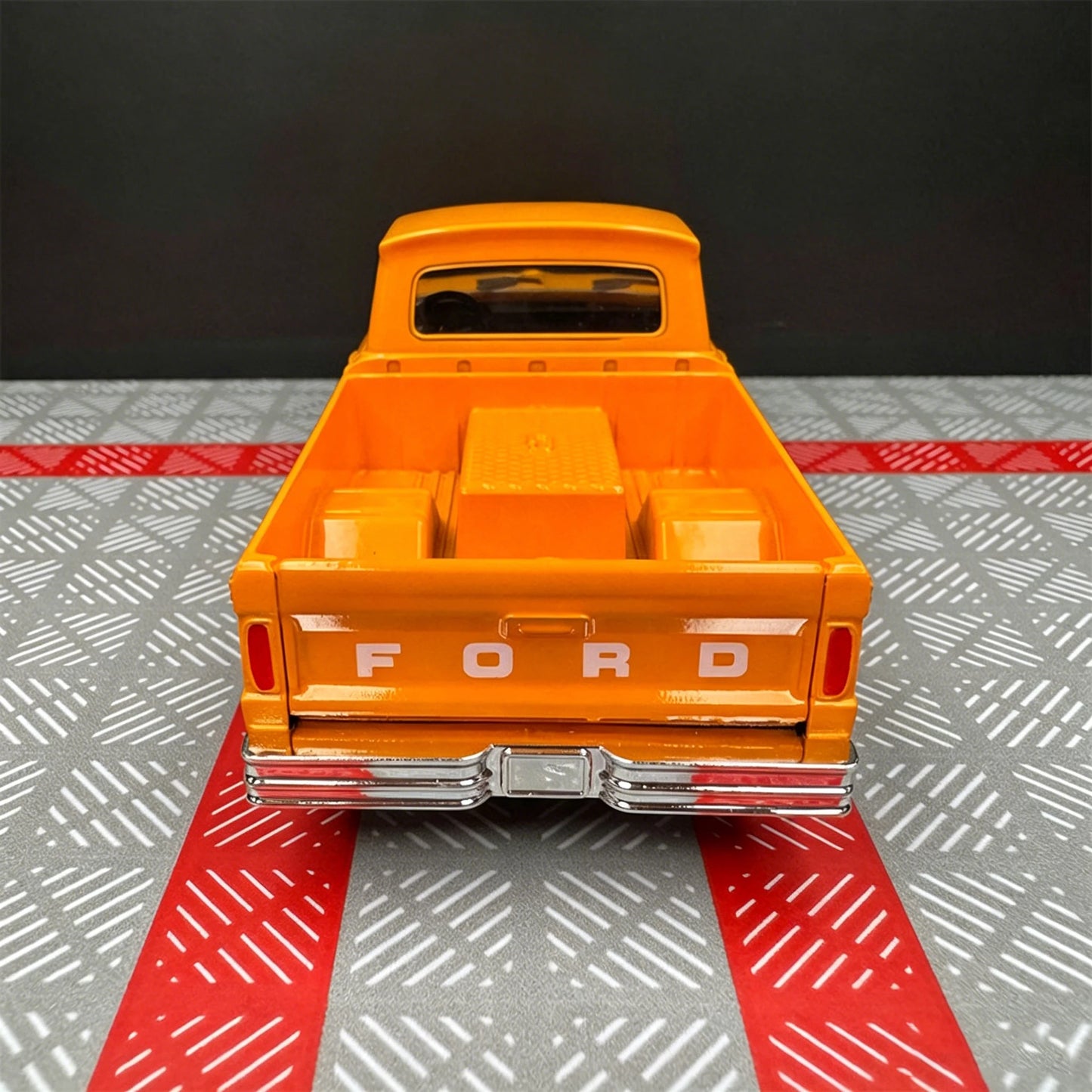 1 36 Scale Ford F100 1965 Pickup Diecast Model Truck