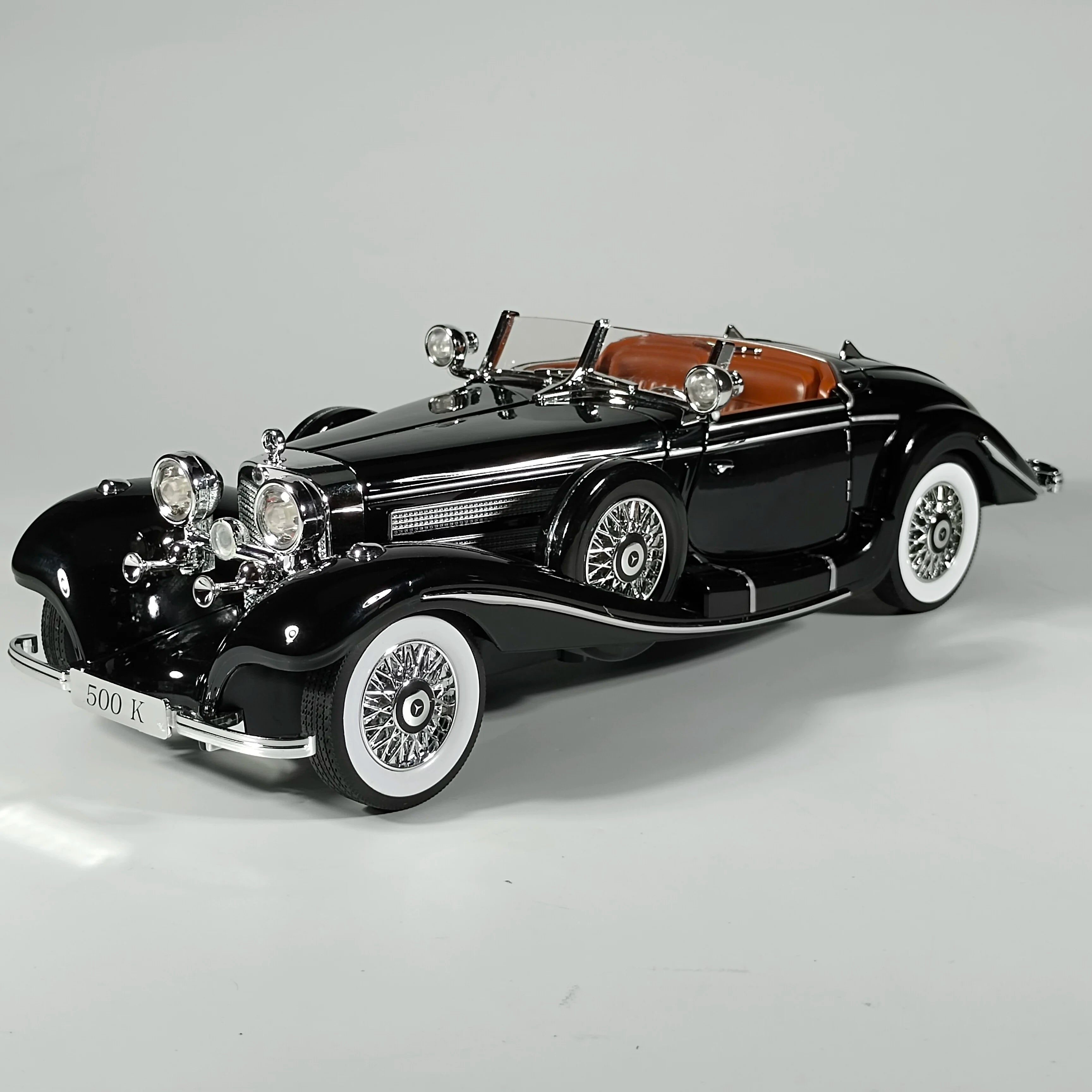 Diecast 1/18 1936 500K Classic Car Alloy Metal Model Sound And Light Toy Collect Display Ornament