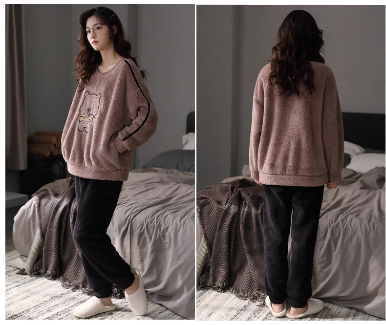 Women’s Winter Flannel Pajama Set – Warm, Thick Coral Fleece 2-Piece Loungewear