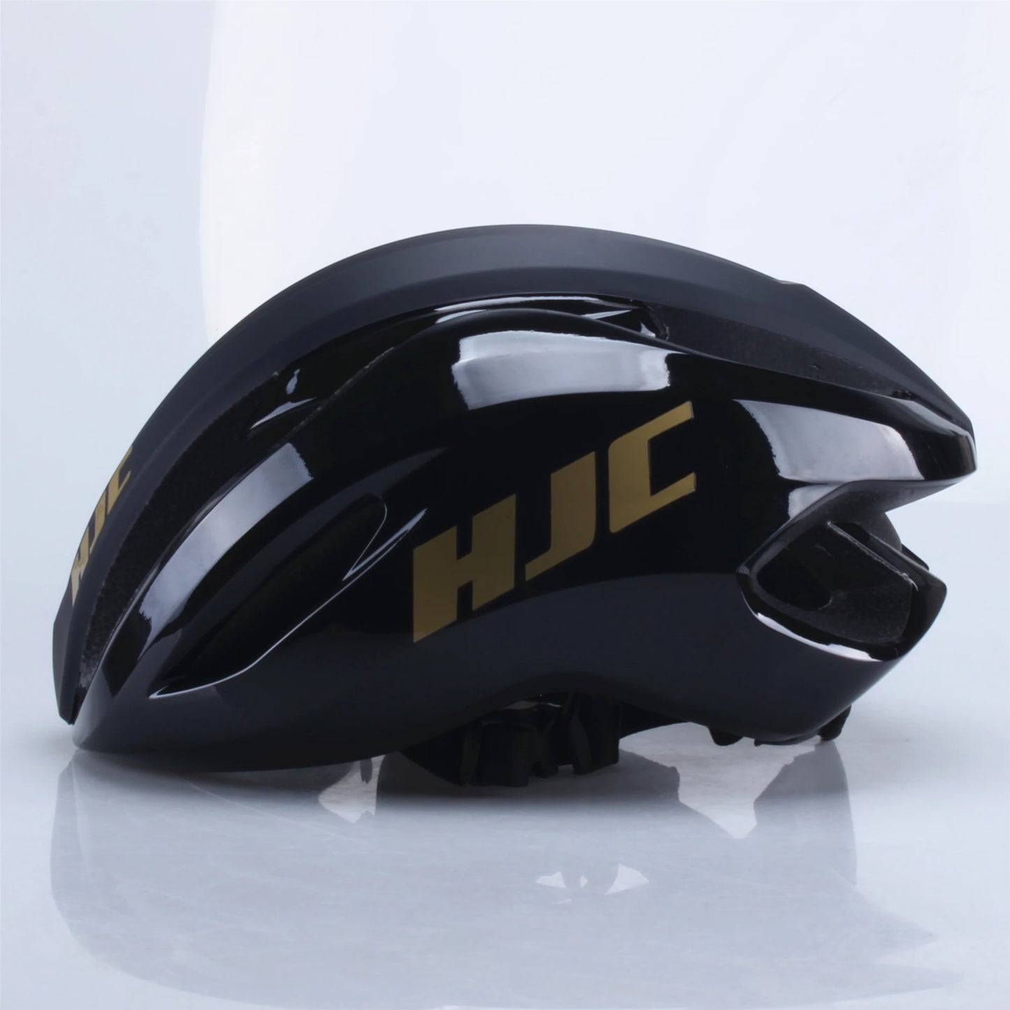 Ultra Light Cycling Helmet Matte Finish Road And Mountain Bike Safety Helmet