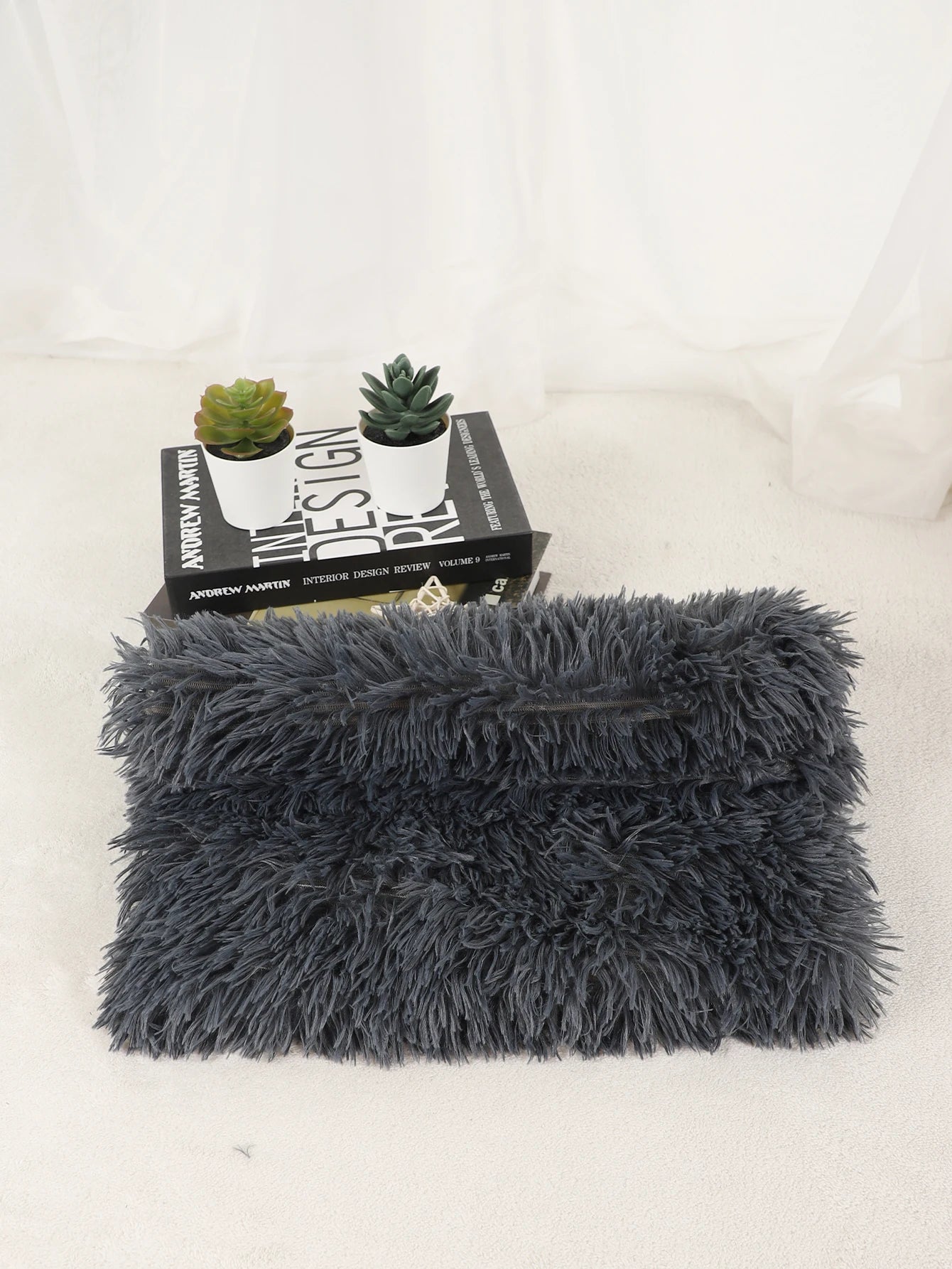 Washable Plush Pet Blanket Bed Mat for Dogs and Cats
