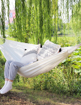 Super Comfortable Canvas Hammock Chair Durable Indoor/Outdoor Swing Seat for Garden, Patio, Camping, Home Leisure