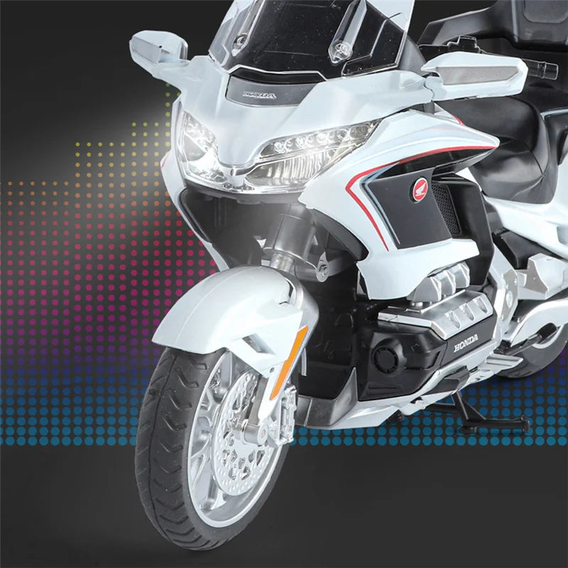 Diecast Honda Gold Wing GL1800 2021 Touring Motorcycle Model 1 to 11 Scale