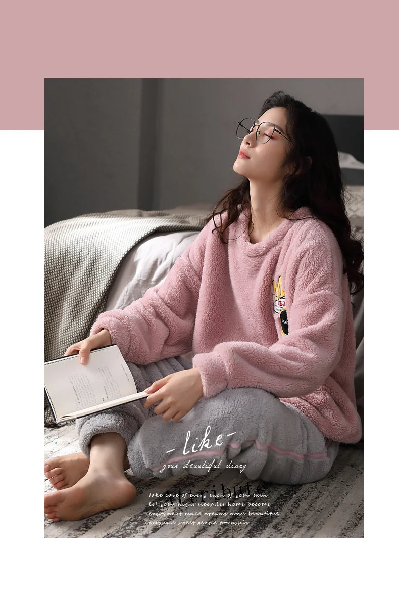 Women’s Winter Flannel Pajama Set – Warm, Thick Coral Fleece 2-Piece Loungewear