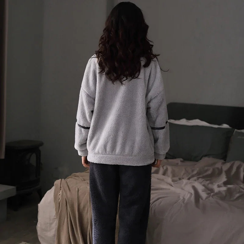 Women’s Winter Flannel Pajama Set – Warm, Thick Coral Fleece 2-Piece Loungewear