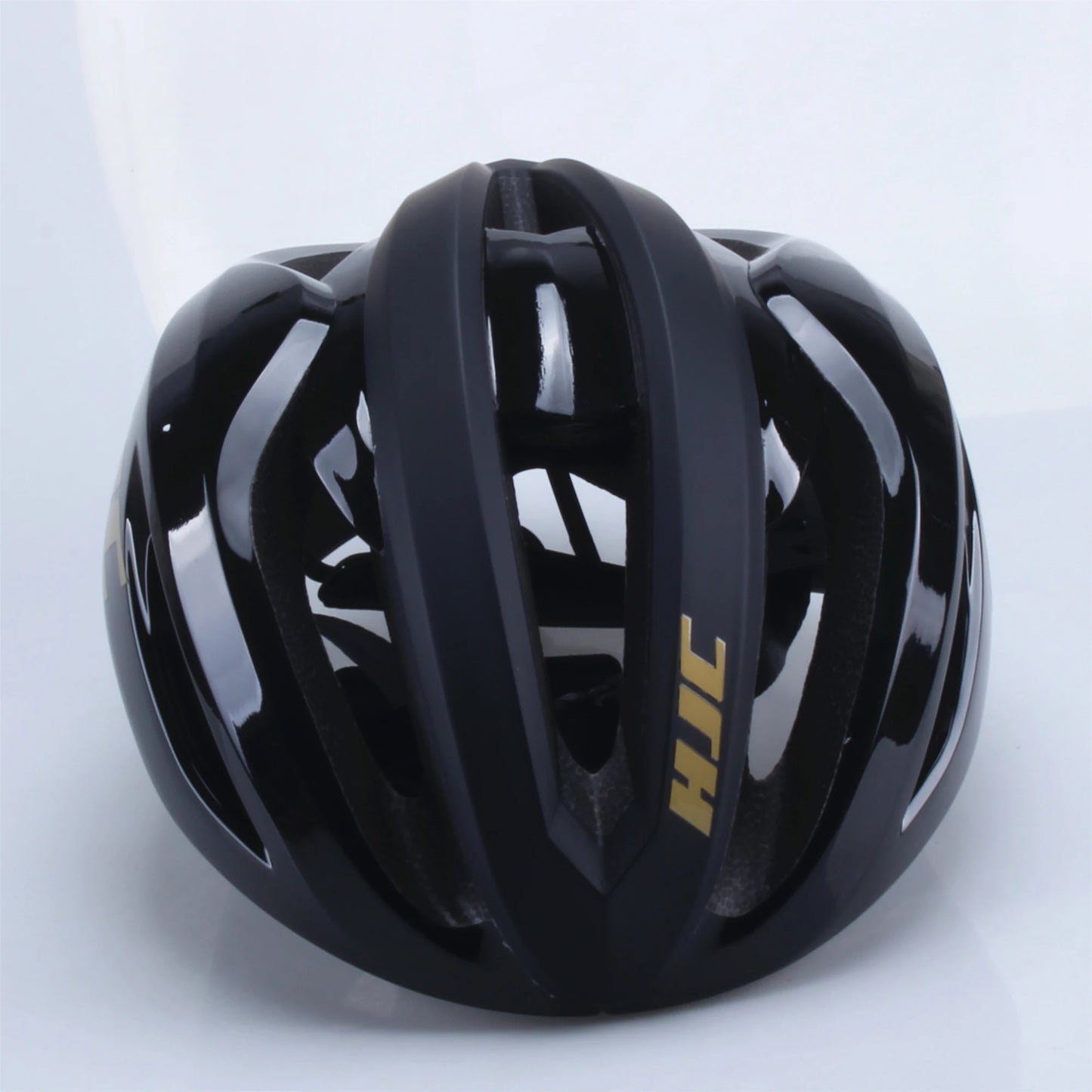 Ultra Light Cycling Helmet Matte Finish Road And Mountain Bike Safety Helmet