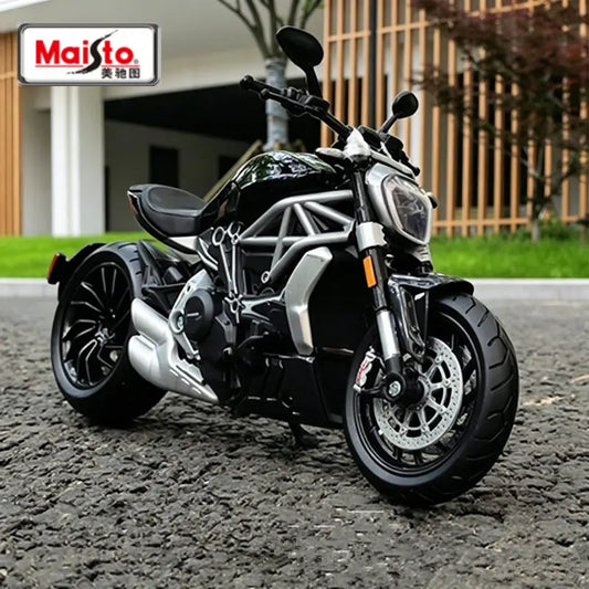 Diecast Ducati XDiavel S 2021 Cruiser Motorcycle Model 1 to 12 Scale